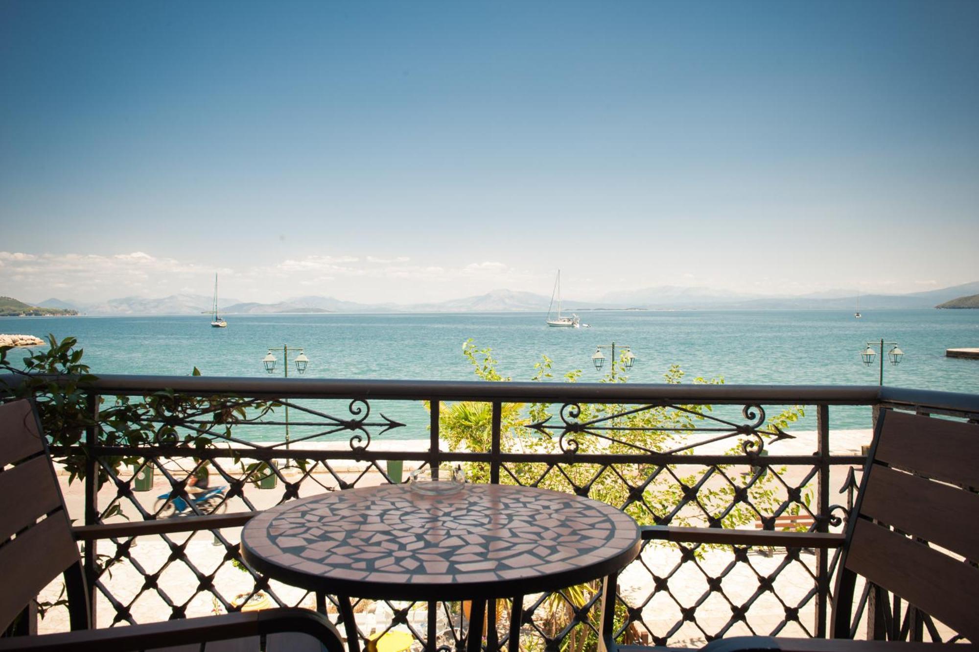 Seafront Stone Suites Vonitsa Exterior foto