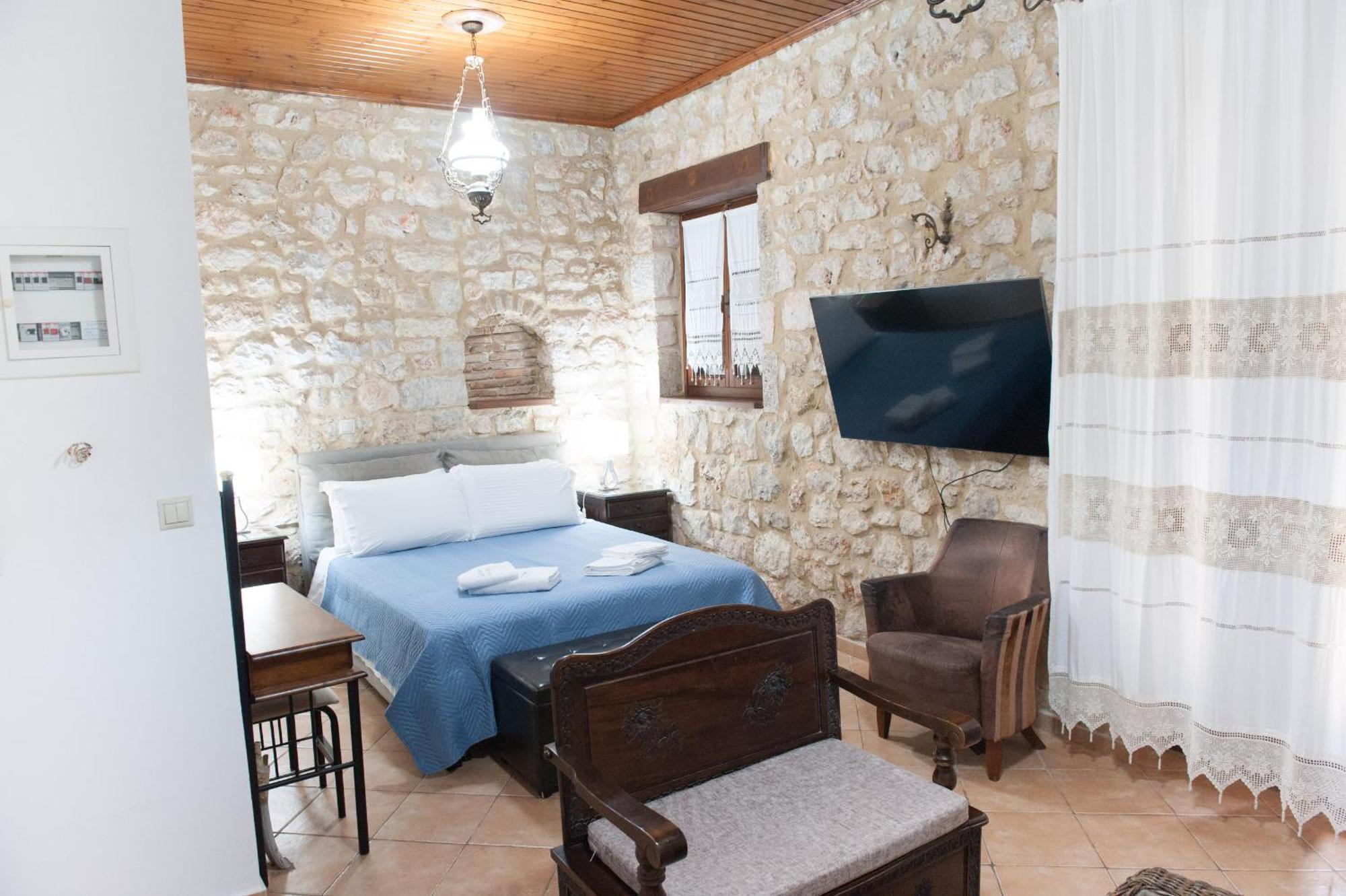 Seafront Stone Suites Vonitsa Exterior foto