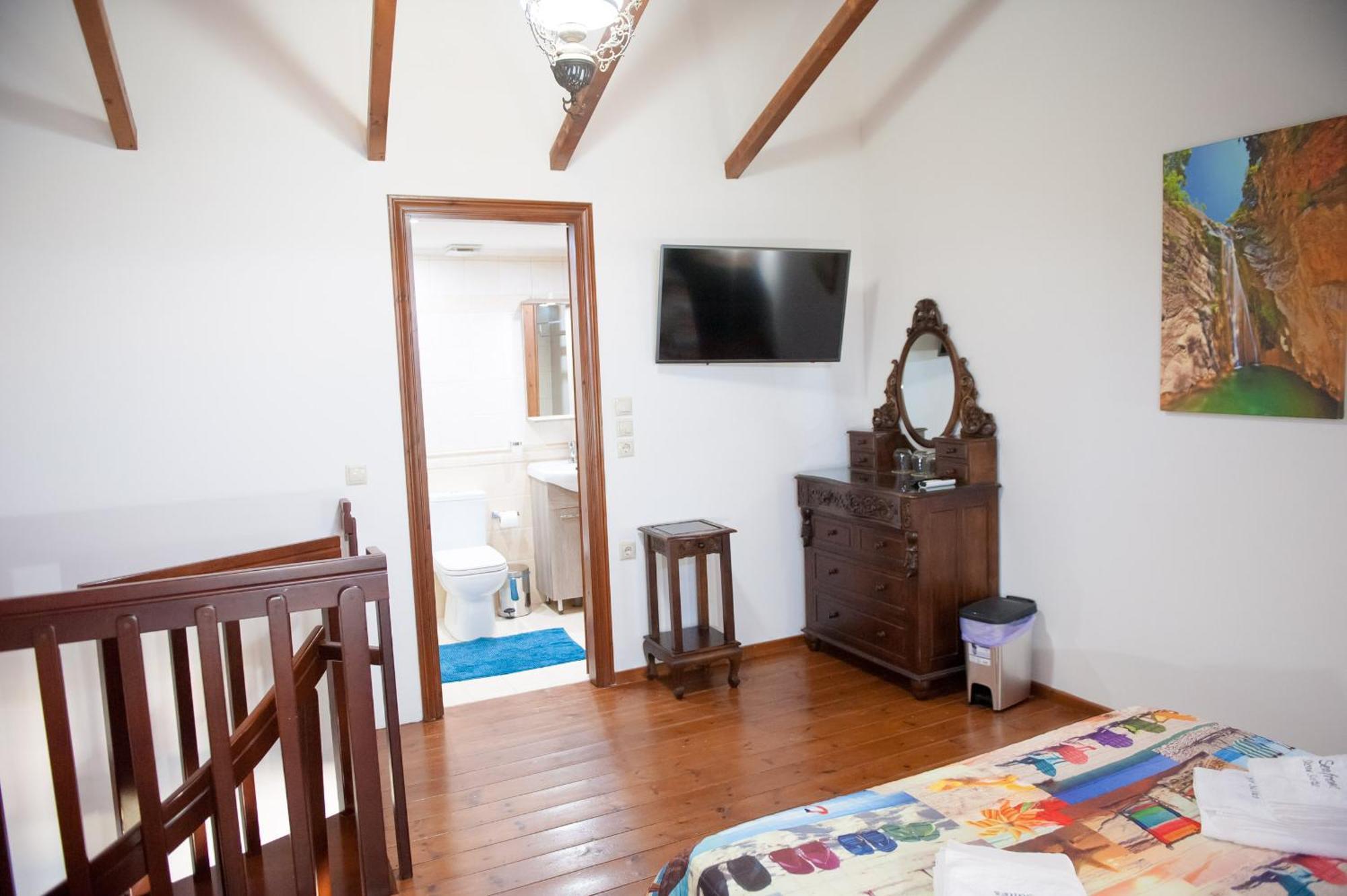 Seafront Stone Suites Vonitsa Exterior foto
