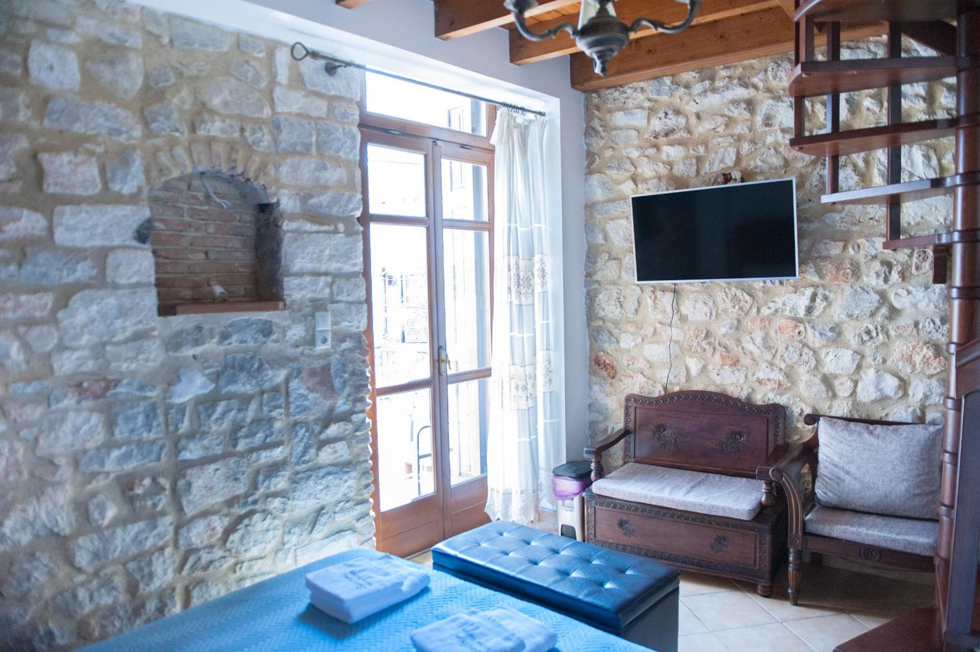 Seafront Stone Suites Vonitsa Exterior foto